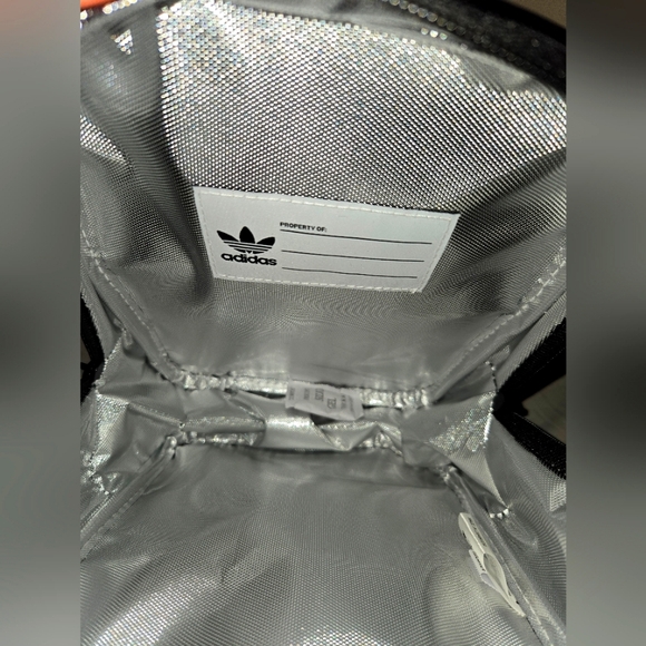 Adidas Original 3-Stripe Lunch Bag - Picture 3 of 5